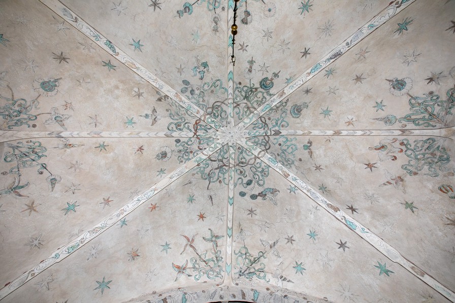 Krydshvælv med halvkapper