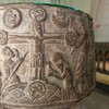 Korsslagningen kombineret med Longinus.